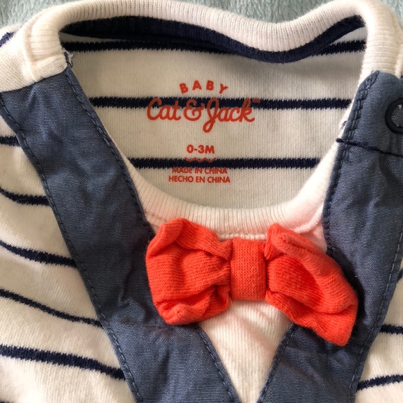 Sold Cat & Jack Bow Tie Heart Sleeve Onesie - Picture 3 of 3